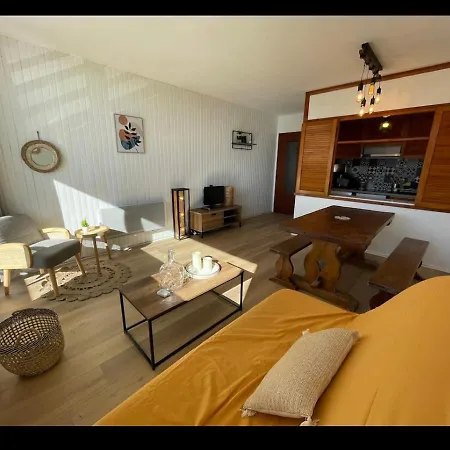 Au Coeur De La Station شقة